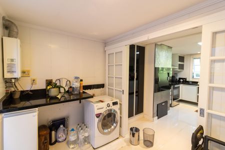 Casa de condomínio à venda com 297m², 3 quartos e 4 vagasÁrea de Serviço