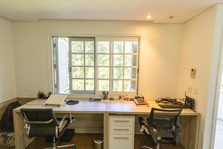 Casa de condomínio à venda com 297m², 3 quartos e 4 vagasQuarto 2