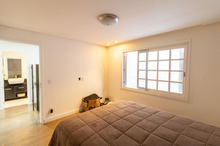 Casa de condomínio à venda com 297m², 3 quartos e 4 vagasQuarto 1