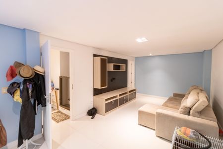 Casa de condomínio à venda com 297m², 3 quartos e 4 vagasEntrada