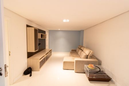 Casa de condomínio à venda com 297m², 3 quartos e 4 vagasEntrada