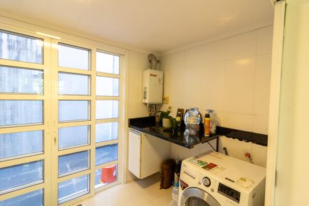 Casa de condomínio à venda com 297m², 3 quartos e 4 vagasÁrea de Serviço