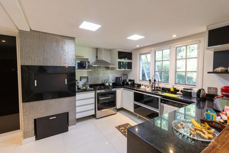 Casa de condomínio à venda com 297m², 3 quartos e 4 vagasCozinha