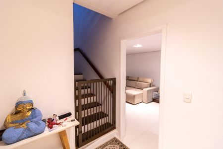 Casa de condomínio à venda com 297m², 3 quartos e 4 vagasEntrada
