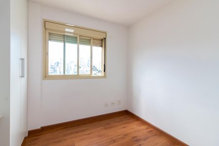 Apartamento à venda com 76m², 2 quartos e 2 vagasQuarto 2