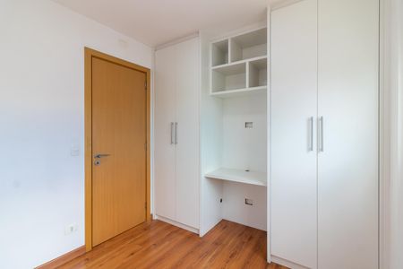 Apartamento à venda com 76m², 2 quartos e 2 vagasQuarto 2