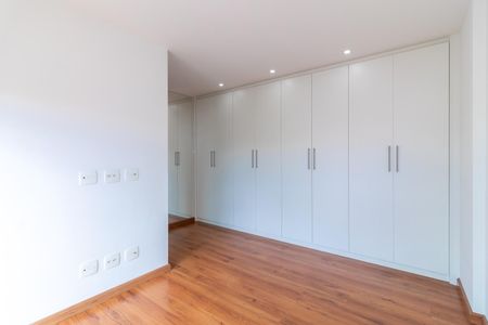 Apartamento à venda com 76m², 2 quartos e 2 vagasSuíte