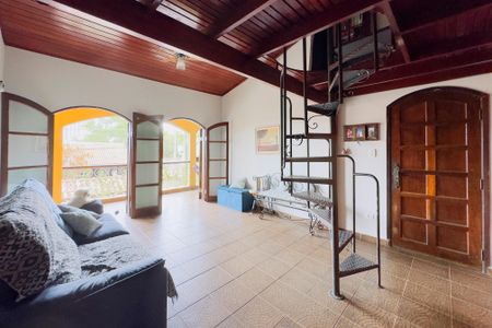 Casa para alugar com 3 quartos, 180m² em Jardim Colorado, São José dos Campos