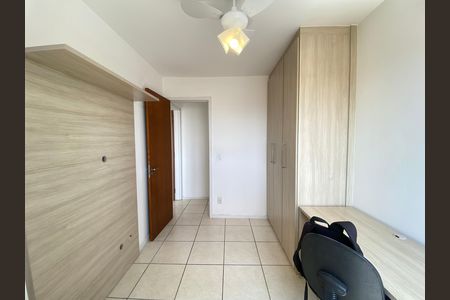 Quarto 2 de apartamento para alugar com 2 quartos, 65m² em Del Castilho, Rio de Janeiro