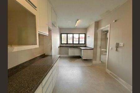 Apartamento à venda com 195m², 4 quartos e 4 vagas