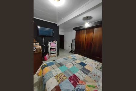 Casa à venda com 4 quartos, 250m² em Vila Mazzei, São Paulo