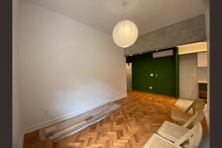 Sala  de apartamento para alugar com 1 quarto, 50m² em Jardim Botânico, Rio de Janeiro