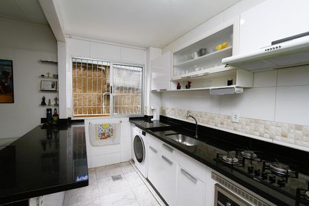 Apartamento para alugar com 70m², 2 quartos e 1 vagaCozinha e Área de Serviço