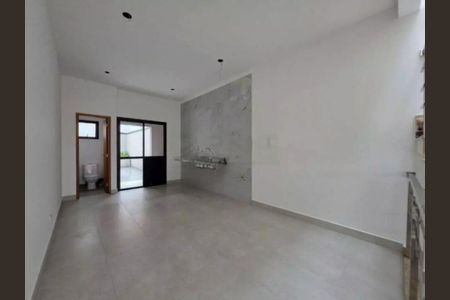 Casa à venda com 3 quartos, 130m² em Santa Teresinha, São Paulo