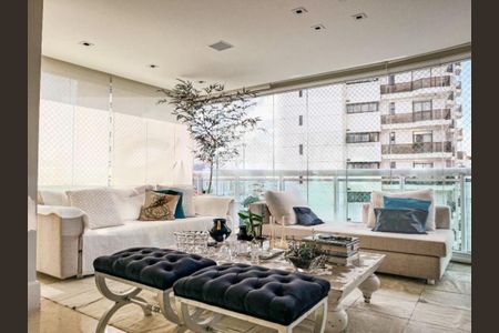 Apartamento à venda com 3 quartos, 220m² em Santana, São Paulo