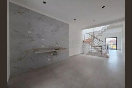 Casa à venda com 3 quartos, 130m² em Santa Teresinha, São Paulo