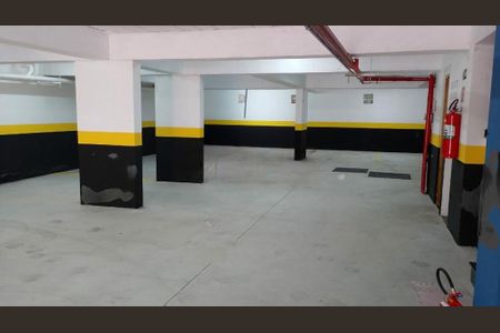 Apartamento à venda com 75m², 2 quartos e 1 vaga