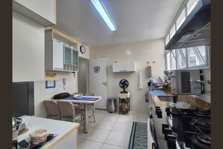 Apartamento à venda com 138m², 3 quartos e 2 vagas Apartamento à venda com 138m², 3 quartos e 2 vagasCozinha