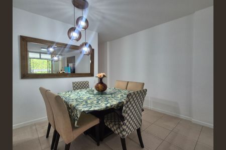 Apartamento à venda com 138m², 3 quartos e 2 vagas Apartamento à venda com 138m², 3 quartos e 2 vagasSala