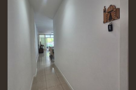 Apartamento à venda com 138m², 3 quartos e 2 vagas Apartamento à venda com 138m², 3 quartos e 2 vagasCorredor