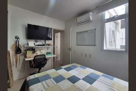 Apartamento à venda com 138m², 3 quartos e 2 vagas Apartamento à venda com 138m², 3 quartos e 2 vagasQuarto