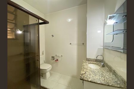 Apartamento para alugar com 62m², 2 quartos e sem vagaBanheiro
