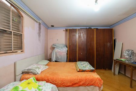 Casa para alugar com 140m², 3 quartos e 6 vagasSuíte 2