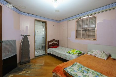 Casa para alugar com 140m², 3 quartos e 6 vagasSuíte 2