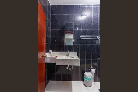Lavabo de casa para alugar com 3 quartos, 450m² em Jardim D’abril, Osasco