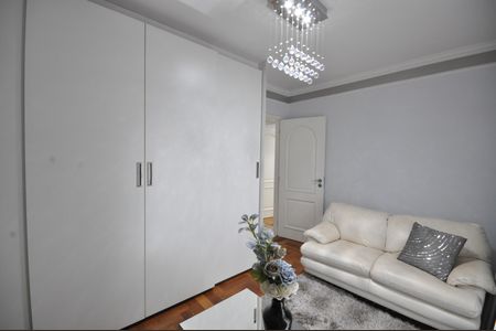 Casa à venda com 345m², 4 quartos e 10 vagasSala de TV