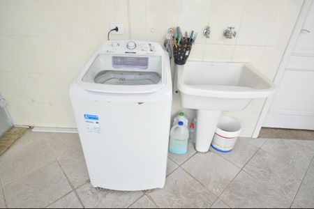 Casa à venda com 345m², 4 quartos e 10 vagasÁrea de Serviço