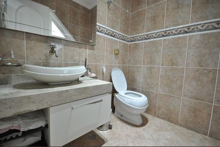 Casa à venda com 345m², 4 quartos e 10 vagasLavabo