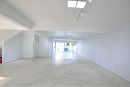 Casa à venda com 345m², 4 quartos e 10 vagasSalão de Festas