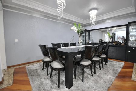Casa à venda com 345m², 4 quartos e 10 vagasSala de Jantar