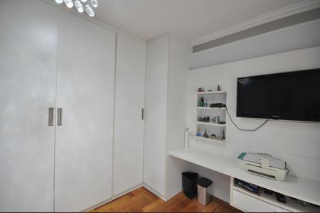 Casa à venda com 345m², 4 quartos e 10 vagasQuarto 3