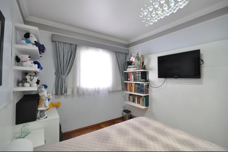 Casa à venda com 345m², 4 quartos e 10 vagasSuíte 2