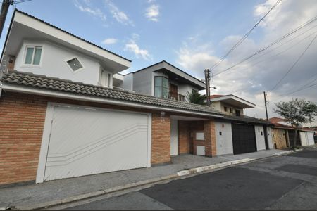 Casa à venda com 345m², 4 quartos e 10 vagasFachada