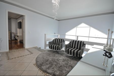 Casa à venda com 345m², 4 quartos e 10 vagasSala de Estar 2