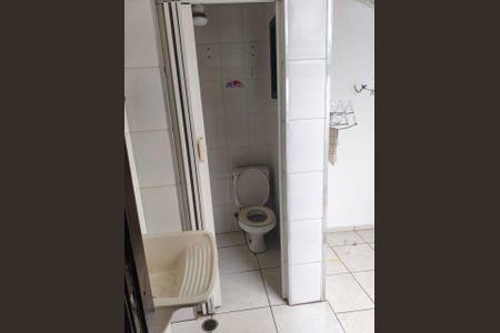 Casa de Condomínio para alugar com 2 quartos, 64m² em Jardim Las Palmas, Guarujá