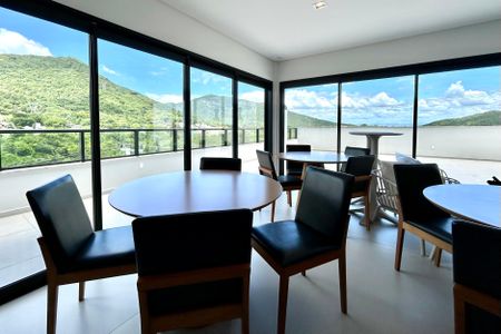 Apartamento para alugar com 61m², 2 quartos e 1 vaga Apartamento para alugar com 61m², 2 quartos e 1 vagaÁrea comum - Salão de festas