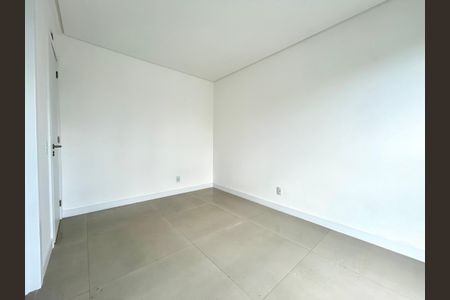 Suíte  de apartamento para alugar com 2 quartos, 61m² em Alto Ribeirão Leste, Florianópolis