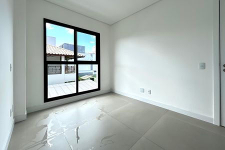 Quarto  de apartamento para alugar com 2 quartos, 61m² em Alto Ribeirão Leste, Florianópolis