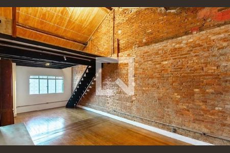 Casa para alugar com 3 quartos, 240m² em Barra Funda, São Paulo