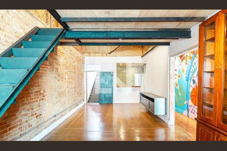 Casa para alugar com 3 quartos, 240m² em Barra Funda, São Paulo