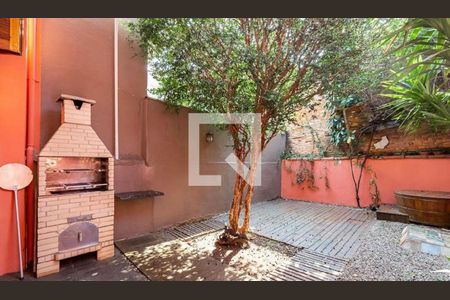 Casa para alugar com 240m², 3 quartos e sem vaga