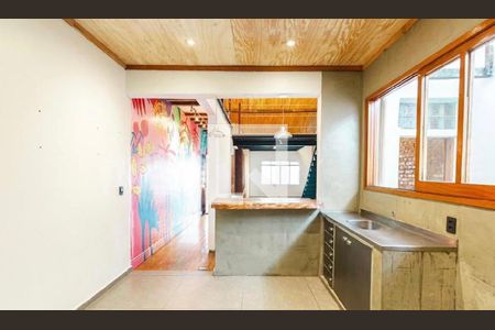 Casa para alugar com 240m², 3 quartos e sem vaga