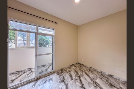 Apartamento à venda com 69m², 2 quartos e sem vaga