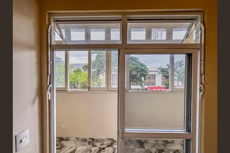 Apartamento à venda com 69m², 2 quartos e sem vaga