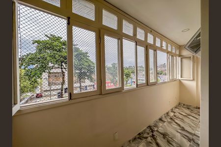 Apartamento à venda com 69m², 2 quartos e sem vaga