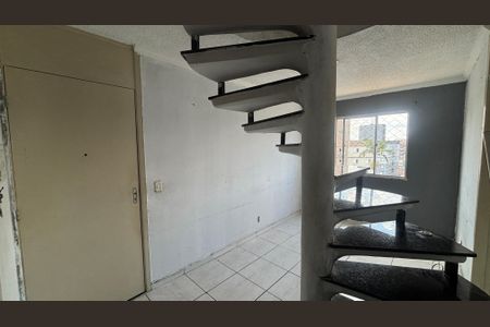 Sala de apartamento para alugar com 3 quartos, 86m² em Vila Lutécia, Santo André